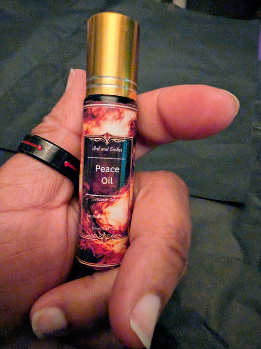 Ember Glow Ritual Oil: Hydrate your skin, Ignite your power.